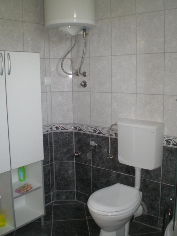 Apartments Jeremic Бела Църква Стая снимка